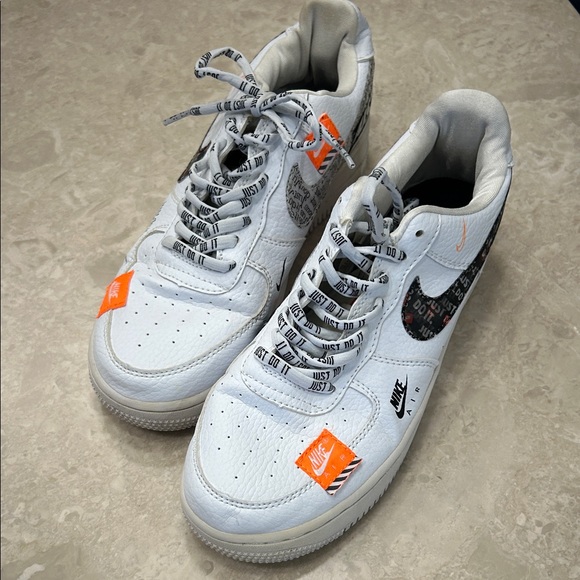 Nike Air White and Orange Patterned Sneakers - Picture 12 of 14